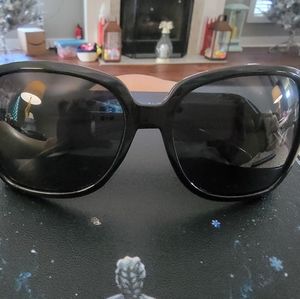 Polaroid Aprodite polarized sunnies
